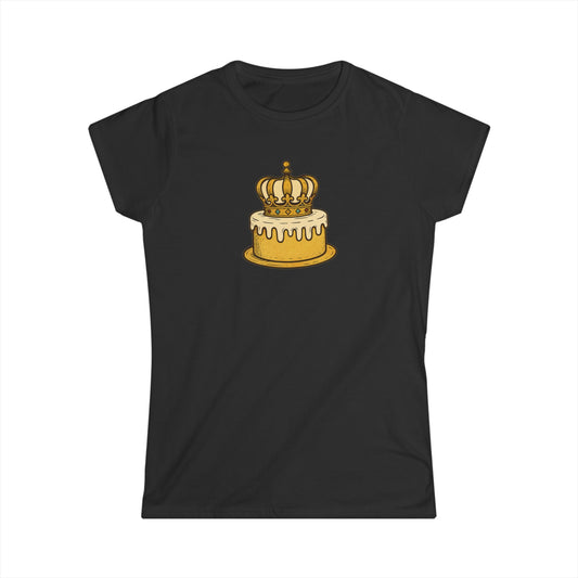 south-of-interstate-10-cajun-store-womens-king-cake-makes-me-happy-cajun-t-shirt